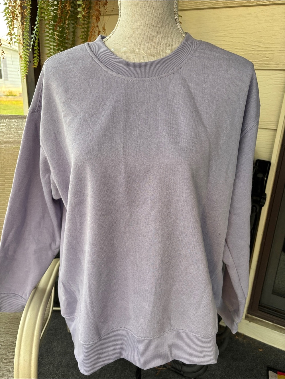 just be Lavender Crewneck Sweatshirt 1X NWT